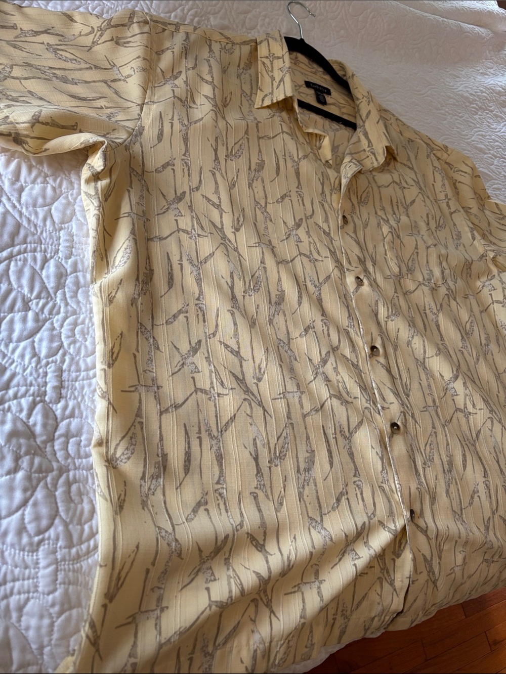Van Heusen Yellow Short-Sleeve Button-Down Shirt with Subtle Gray Leaf Print